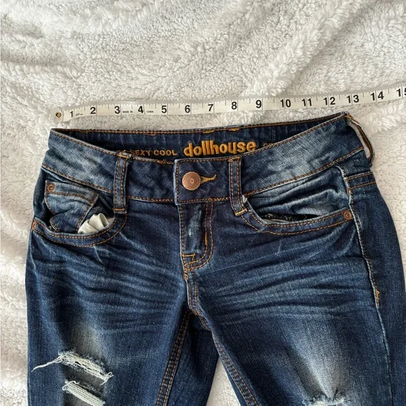 Ripped Denim Jeans - Picture 3 of 5